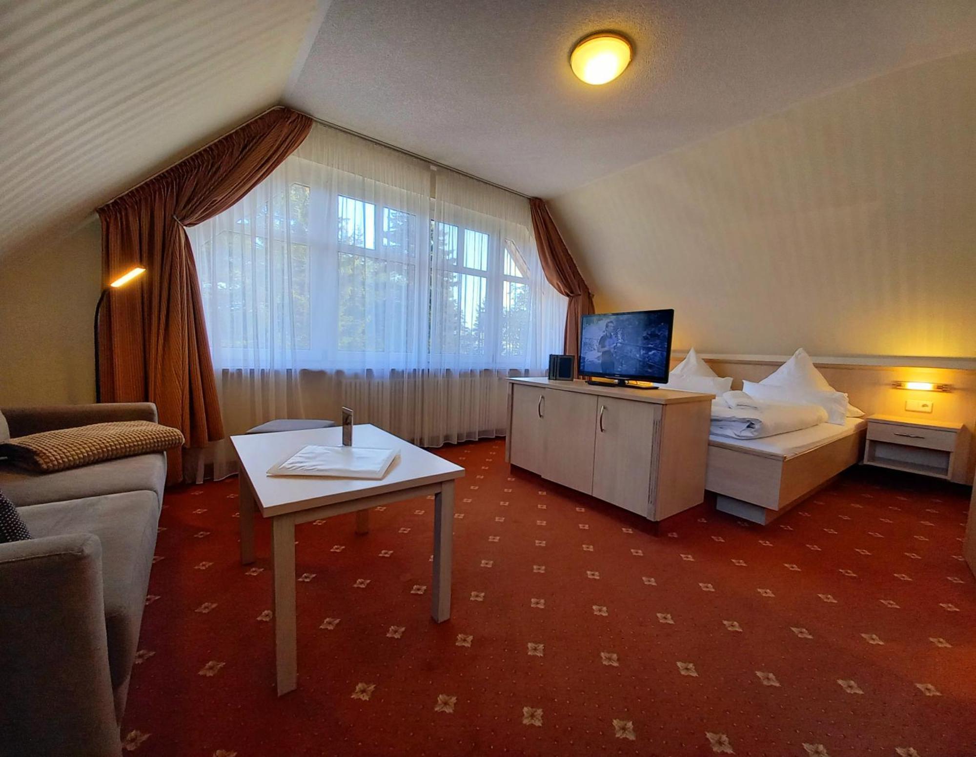 Aparthotel Am 3*